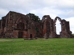 cathedral ruin-962611_1280